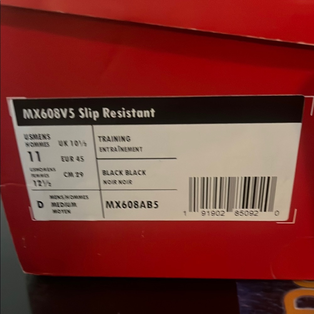 New Balance Black Sneakers with Cushioned Sole and Breathable Mesh - Picture 5 of 5